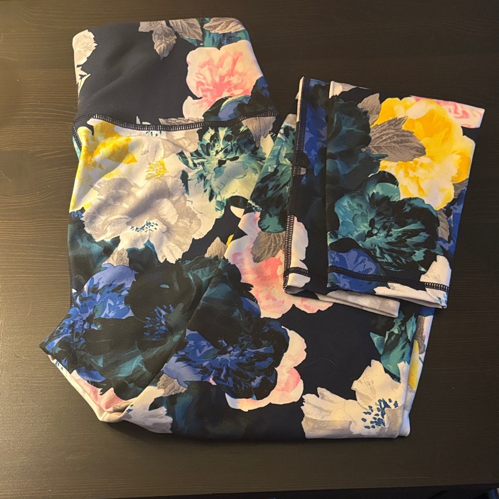 Old Navy Active Floral Leggings